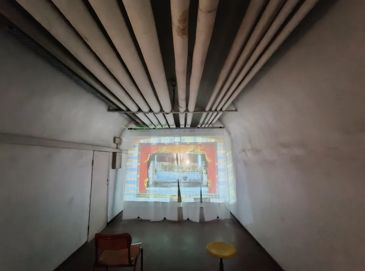 Il corridoio che conduce al teatro sotterraneo